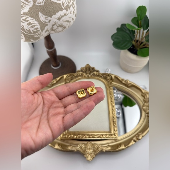 Lucky Alhambra Clover Gold Plated Sterling Silver Earrings with Logo - Picture 8 of 12